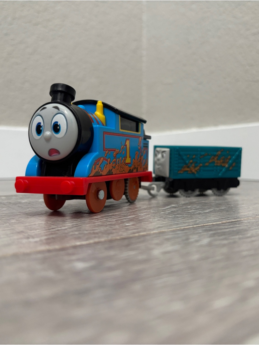 Motorized Muddy Farm Thomas & Troublesome Truck - All Engines Go Thomas & Friend